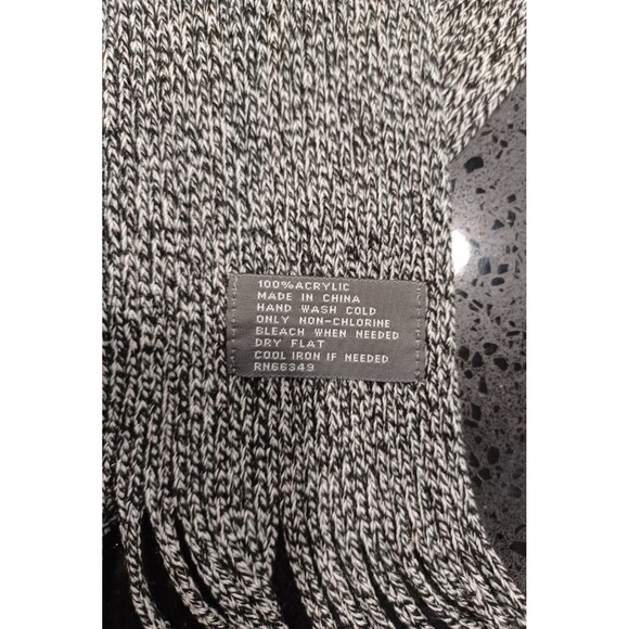 JOHN BARTLETT STATEMENTS MEN'S WINTER FRINGE MARBLED GRAY ACRYLIC SCARF NWT - Picture 6 of 6